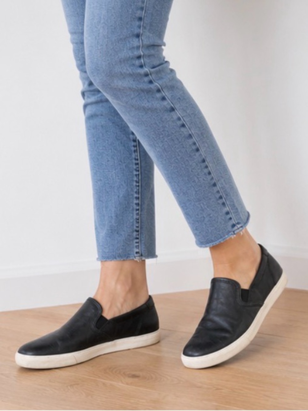 Frye Black Leather Slip On Loafers Sneakers Women’s Size 7.5